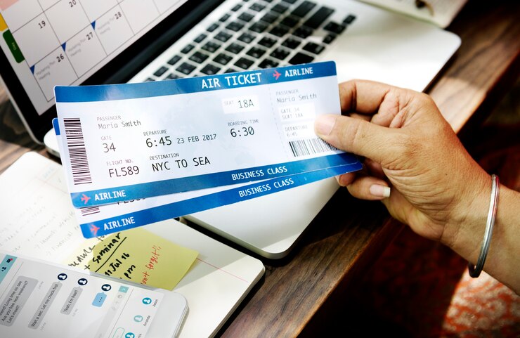 How to Get Maximum Discounts on Flight Tickets